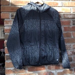 Women’s windbreaker